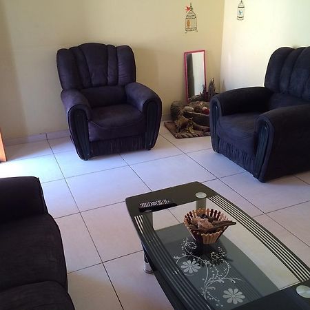 Pwake Guesthouse オプウォ エクステリア 写真