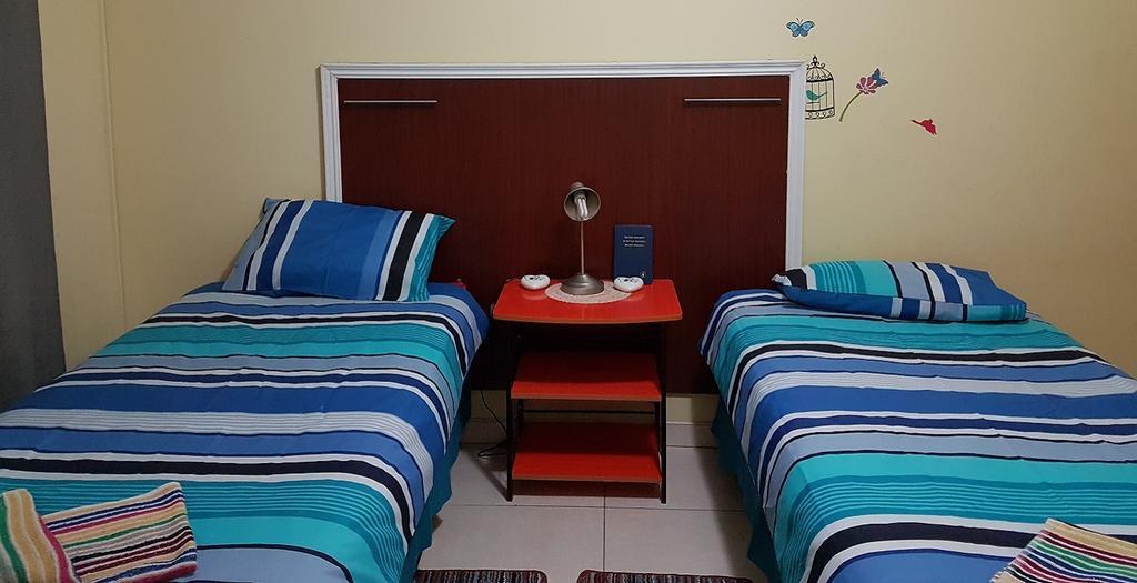 Pwake Guesthouse オプウォ エクステリア 写真